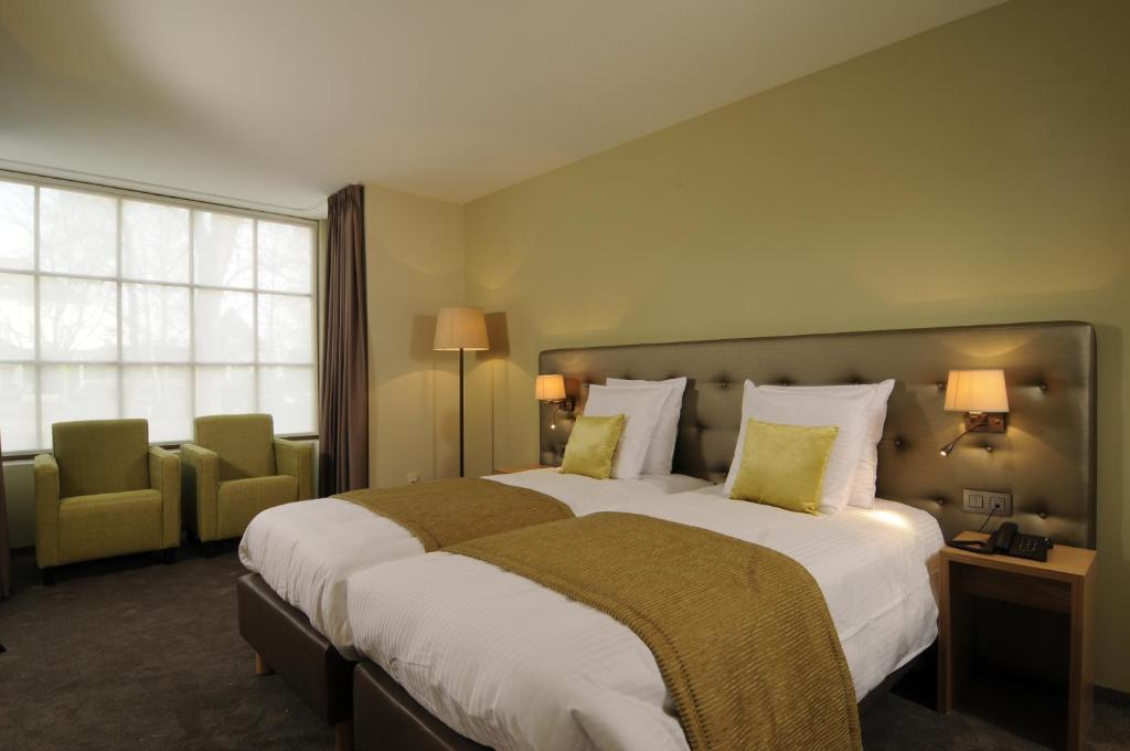 Hotel Den Hof Zelzate Zimmer foto